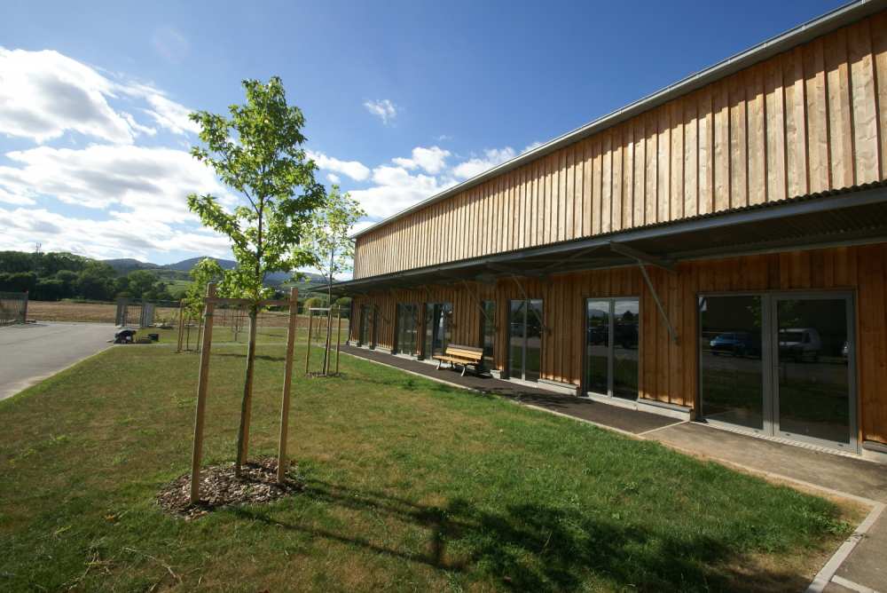 Image 74 : atelier peinture bureaux salle de réunion réfectoire office